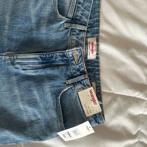 NWT Wrangler high-rise bold boot jeans